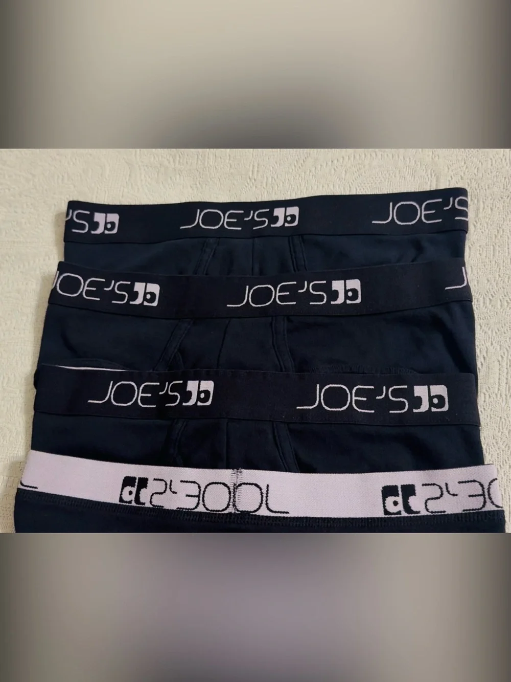 Lot of 4 Joe's Jeans Men's Classic Cotton Briefs, med, gently used/cleaned.